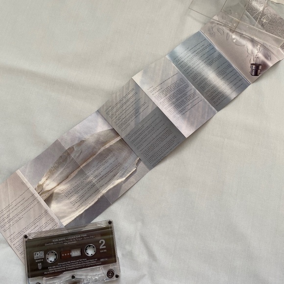90s I Tori Amos I 2 Cassette Tapes - Picture 11 of 12